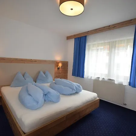 Апартаменти Haus Romana Зельден